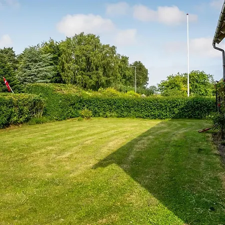 Arben - 900m From The Sea By Interhome *