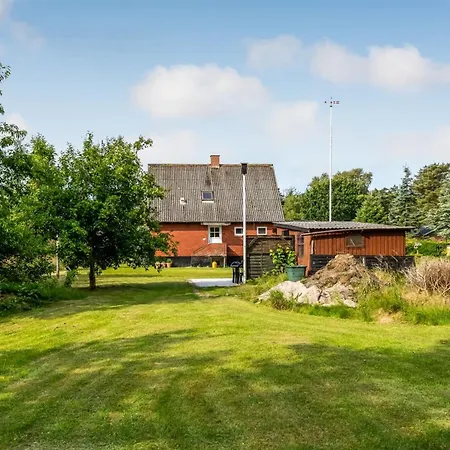 Arben - 900m From The Sea By Interhome Vakantiehuis Laeso